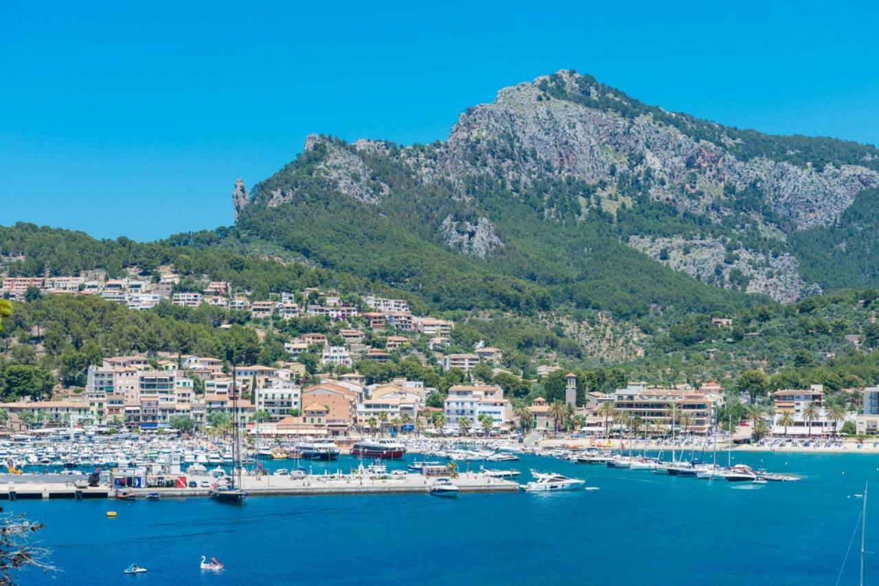 127 négyzetméteres, 2 hálószobás Apartman 2 fürdőszobával Port de Soller területén Kültér fotó